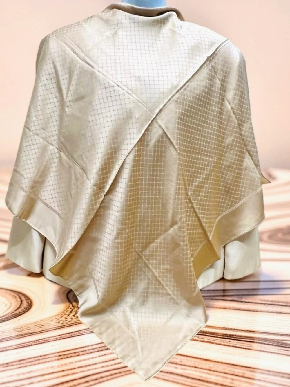 Givenchy 39 vintage